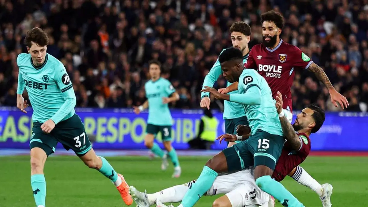 وست هام يبتعد عن شبح الهبوط برباعية نظيفة في مرمى ولفرهامبتون